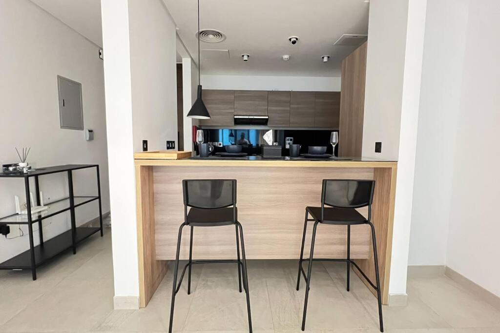 1bhk Near Airport, Pool, Parking * Mascate