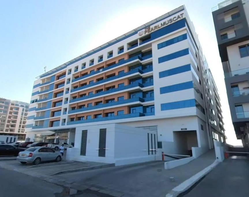 1bhk Near Airport, Pool, Parking Mascate